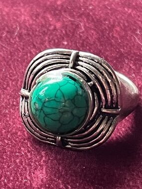 Size 11 Statement Faux Turquoise Ring - Modernist Silver-Tone Cage Design